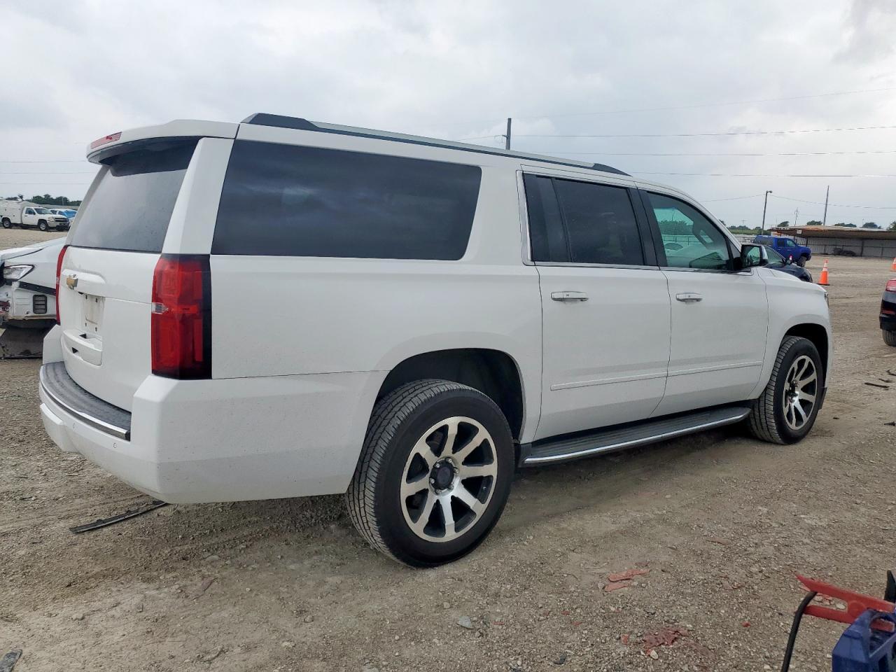 2018 CHEVROLET Suburban