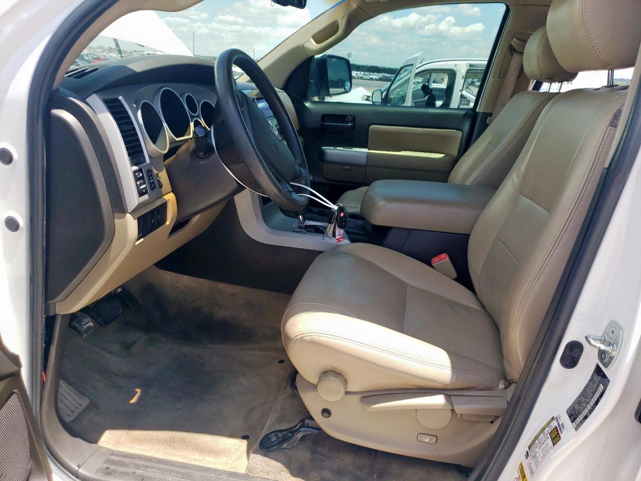 2008 TOYOTA Sequoia