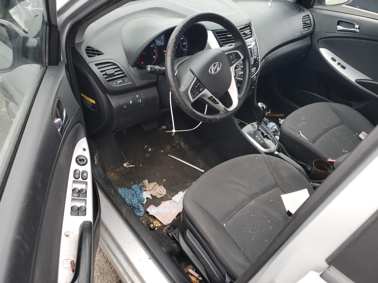 2012 HYUNDAI ACCENT