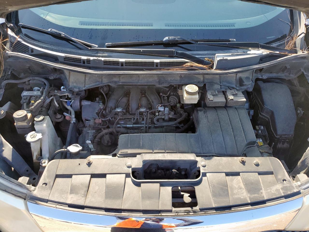 2013 NISSAN Quest