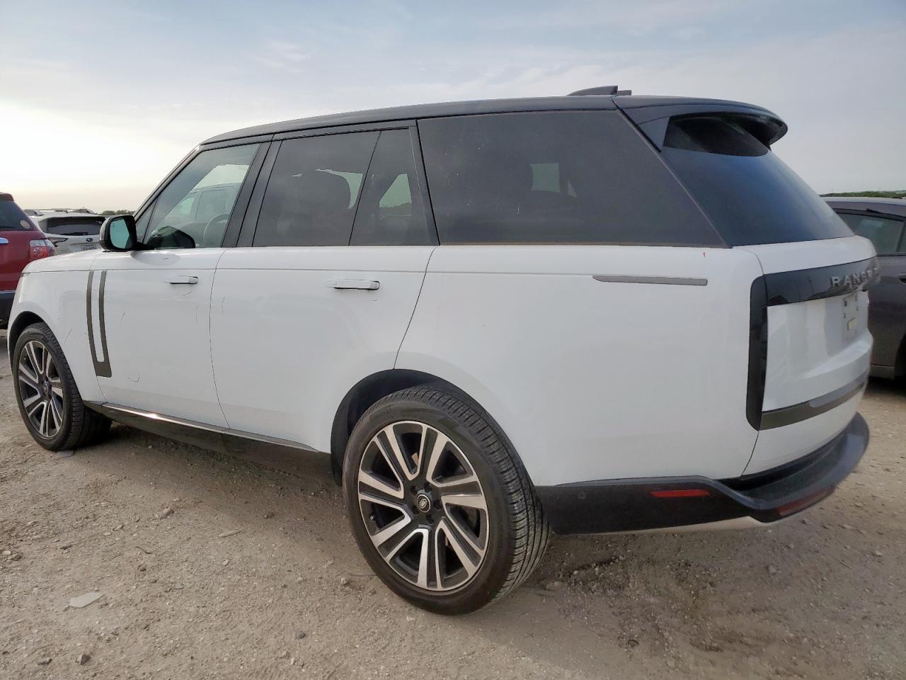 2023 LAND ROVER RANGE ROVER
