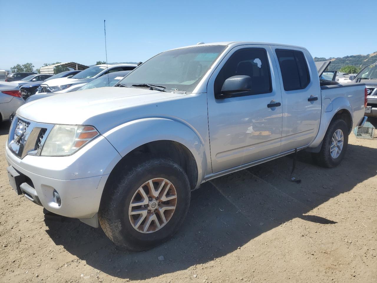 2015 NISSAN Frontier