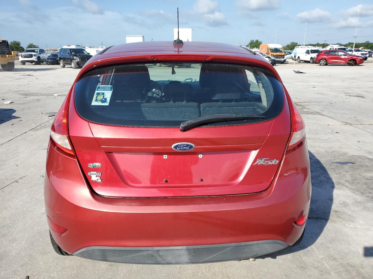 2011 FORD Fiesta