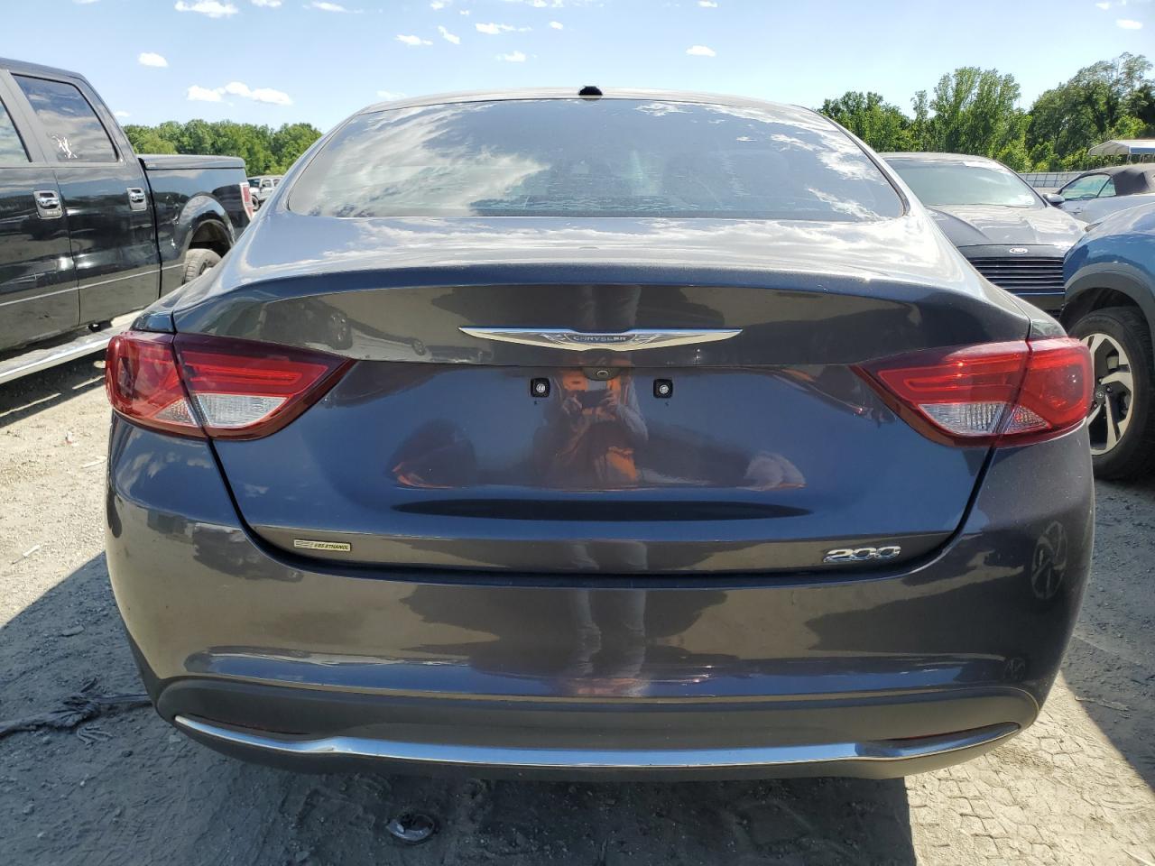 2015 CHRYSLER 200
