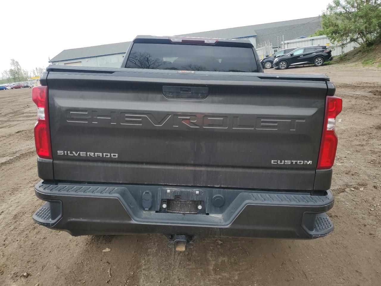2021 CHEVROLET Silverado