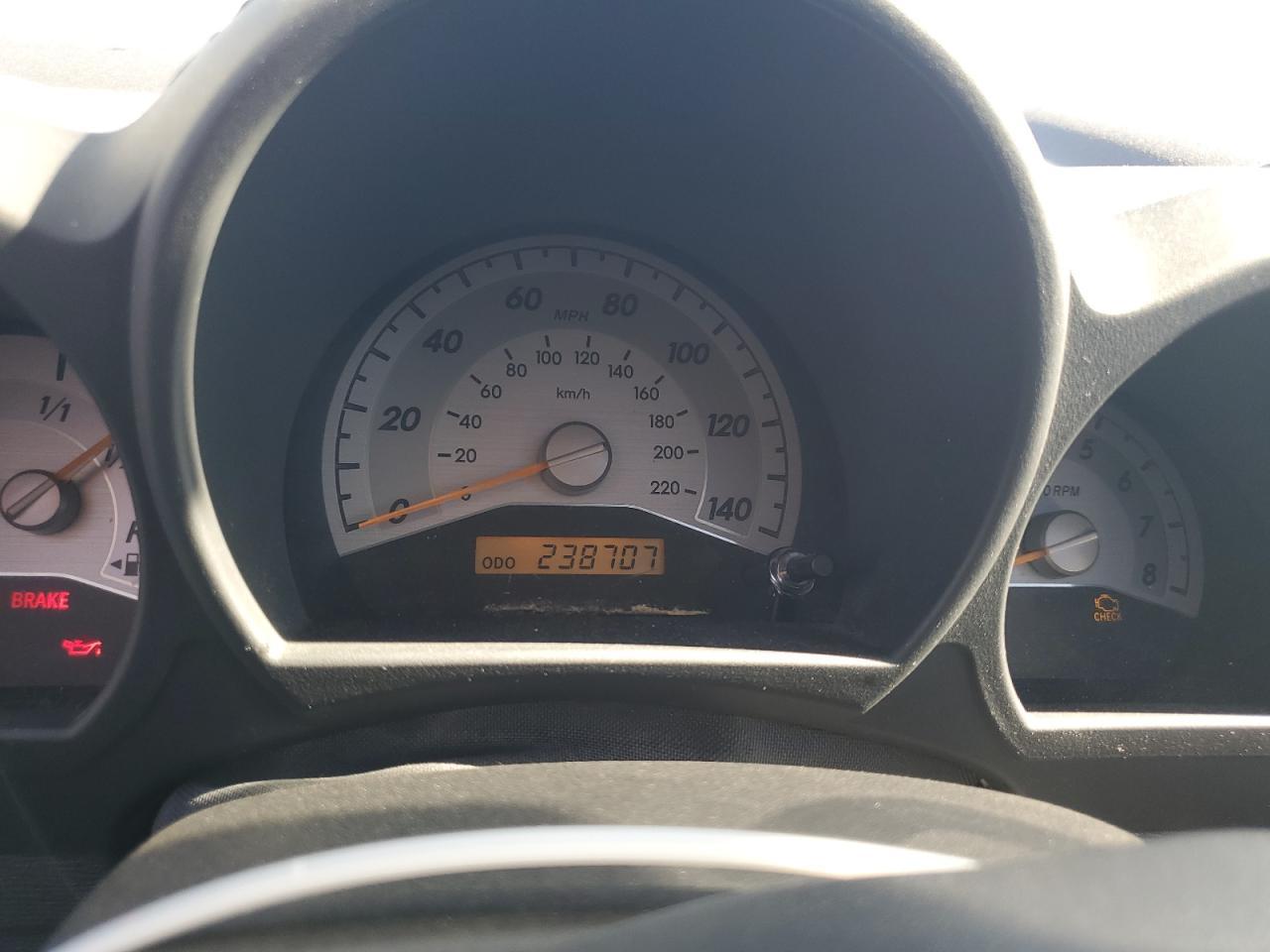2005 TOYOTA SCION