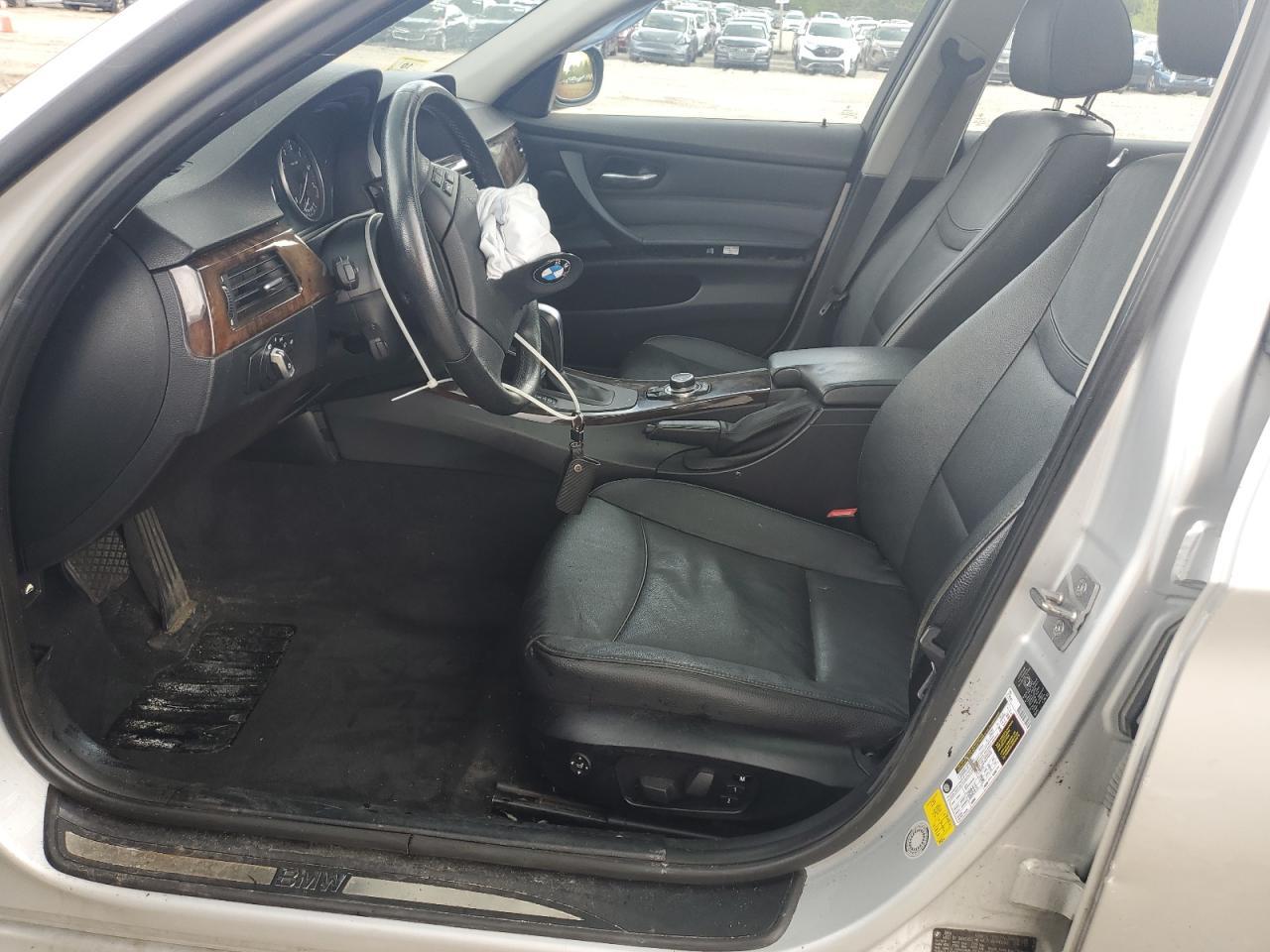 2011 BMW 3 SERIES