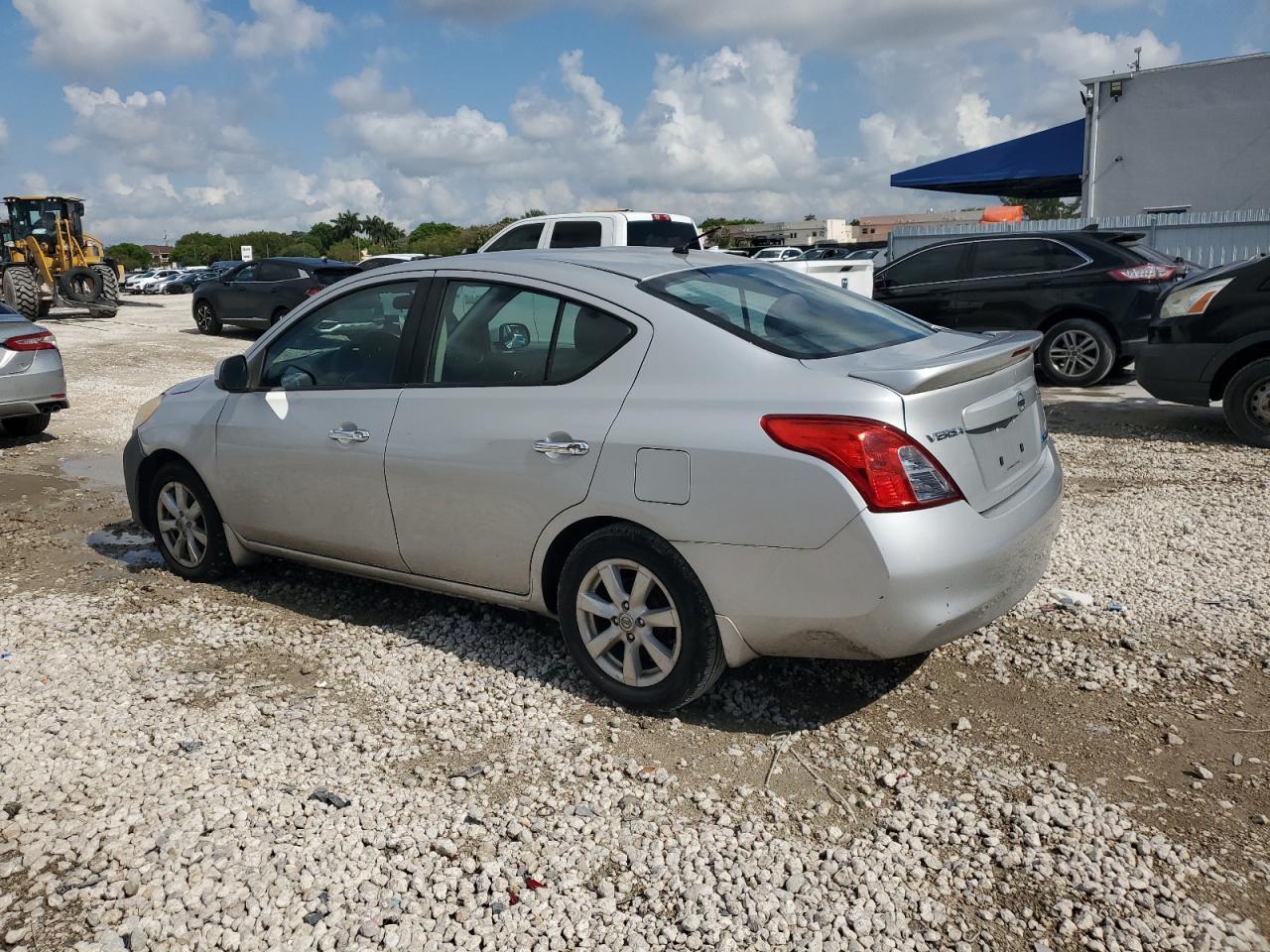 2014 NISSAN VERSA