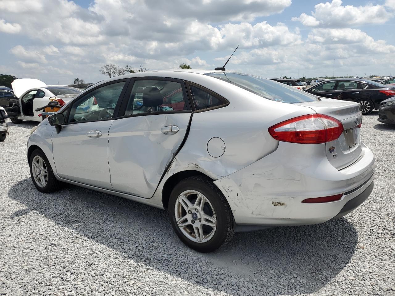 2017 FORD Fiesta