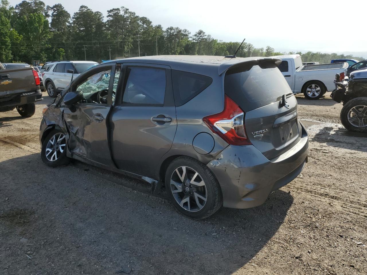 2016 NISSAN Versa Note