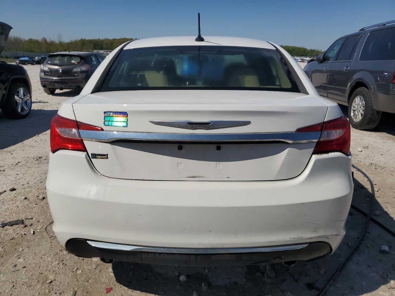2013 CHRYSLER 200