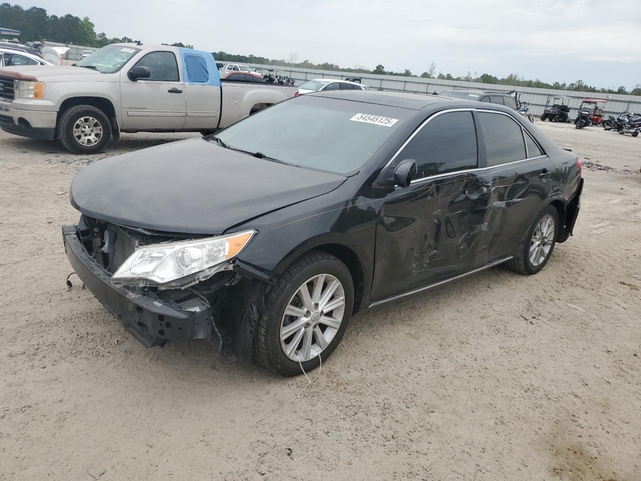 2014 TOYOTA CAMRY