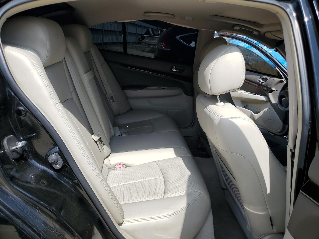 2012 INFINITI G37