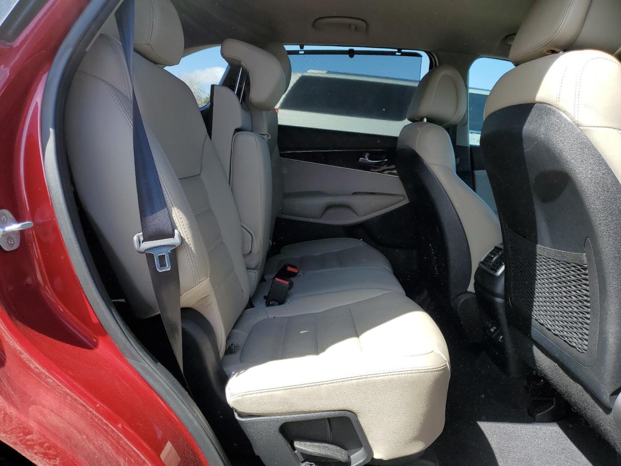 2016 KIA SORENTO