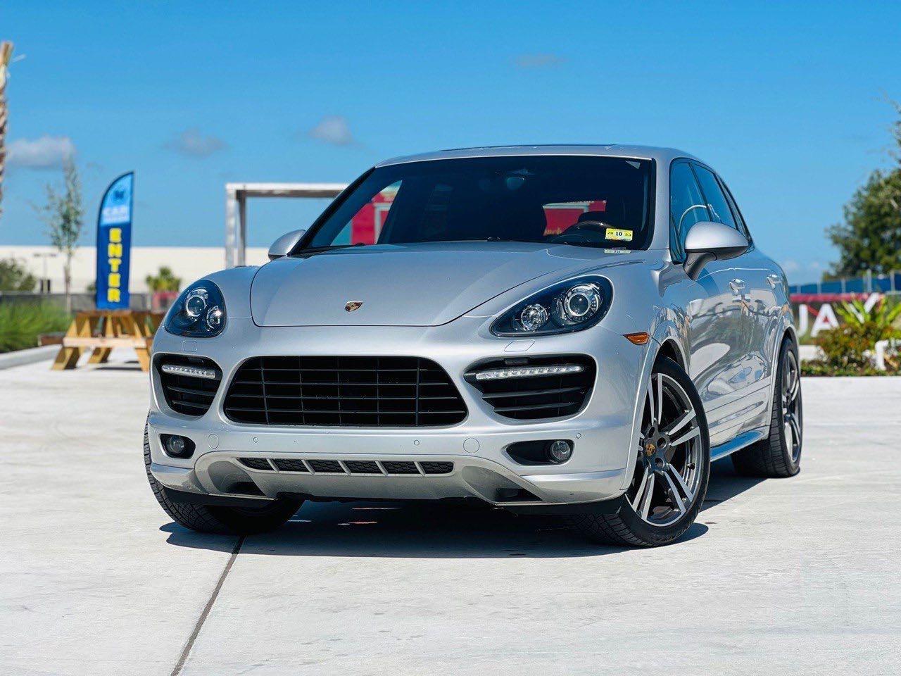 2013 PORSCHE CAYENNE