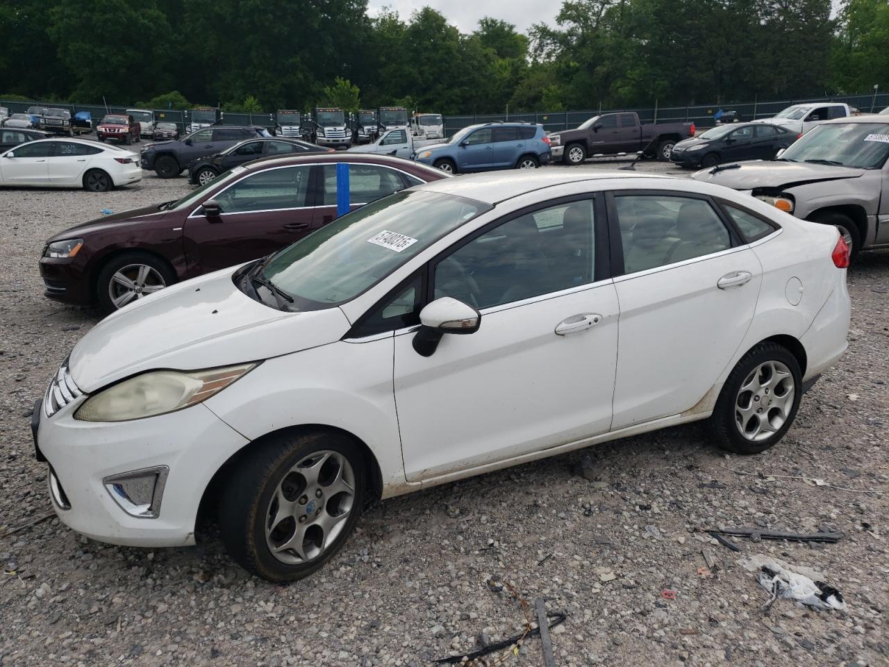 2011 FORD Fiesta