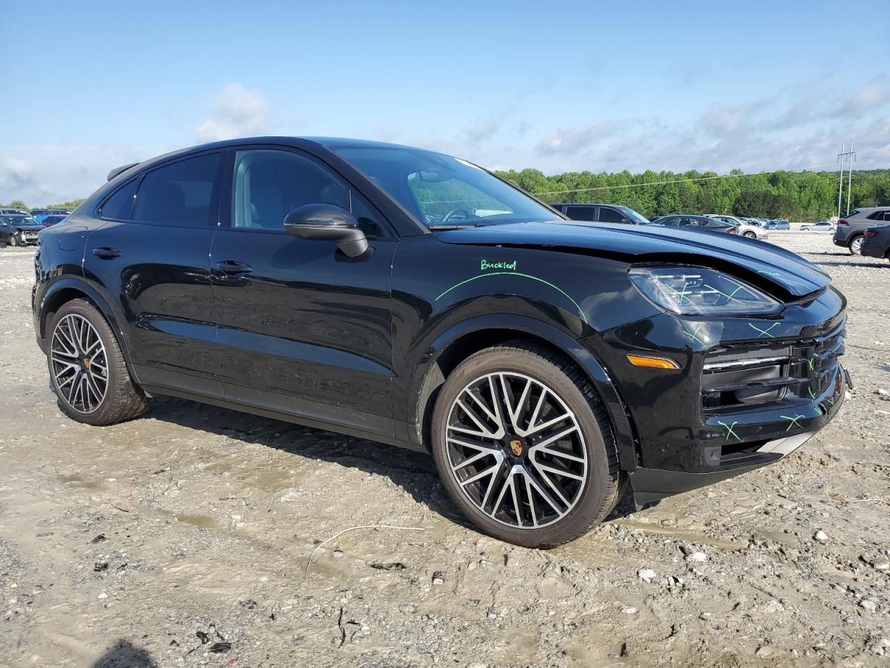 2025 PORSCHE CAYENNE