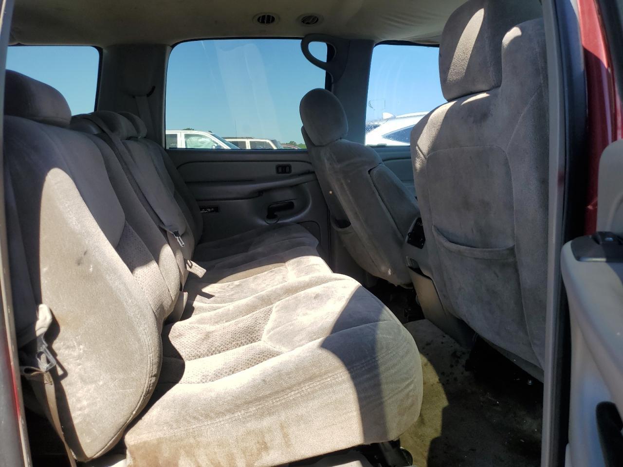 2004 CHEVROLET Suburban