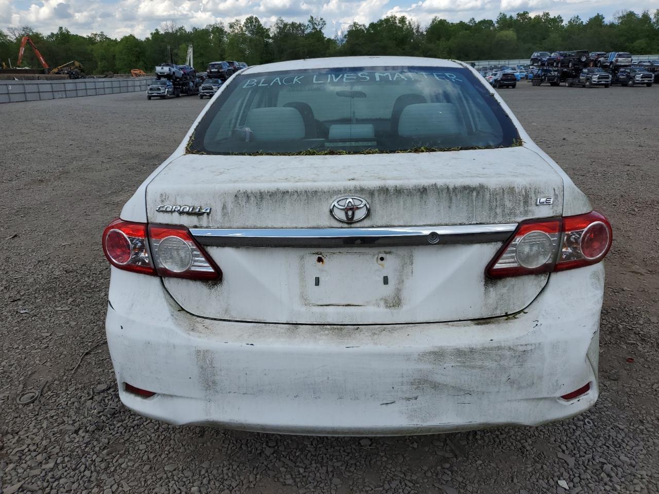 2011 TOYOTA COROLLA