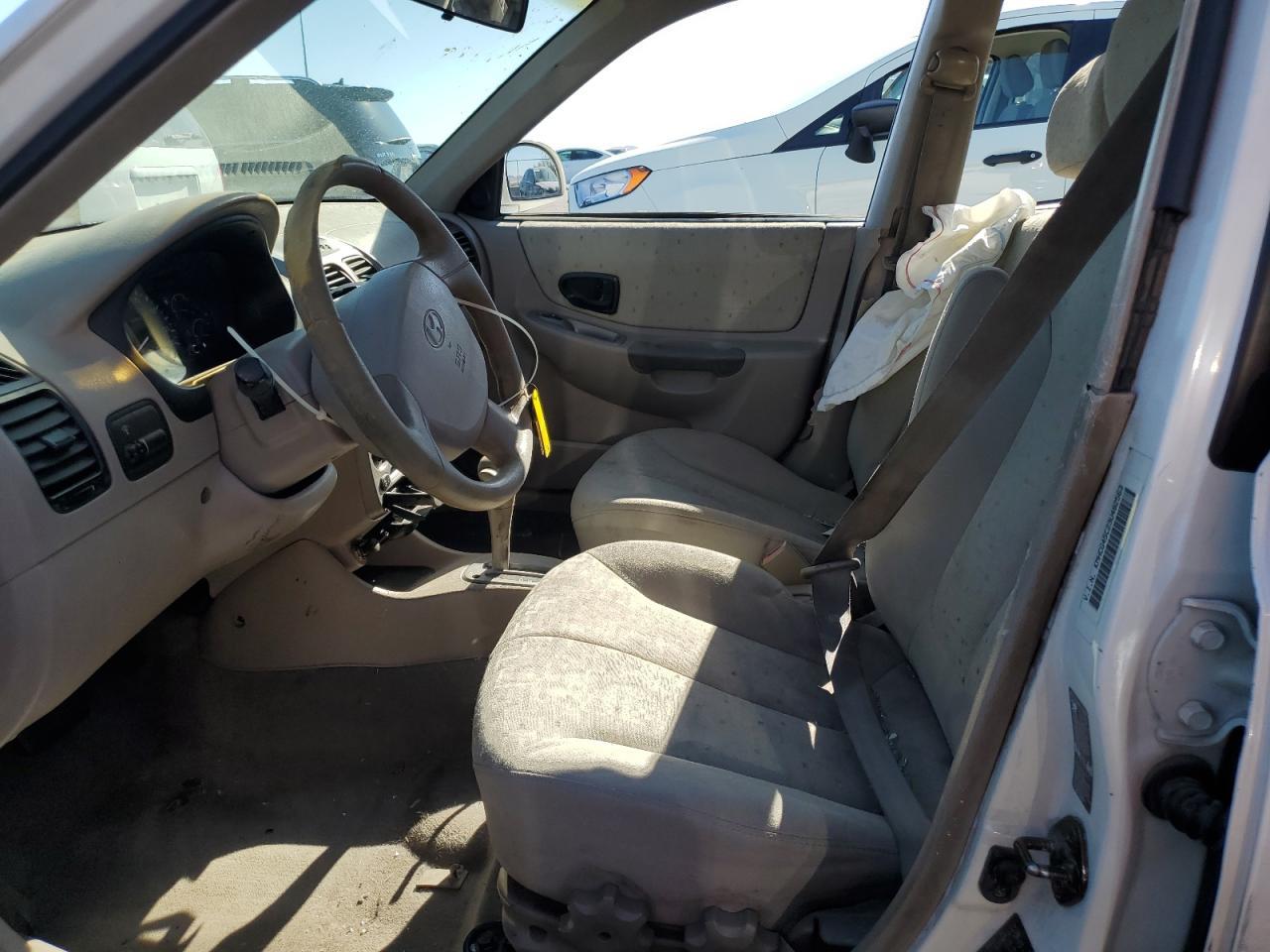 2003 HYUNDAI ACCENT