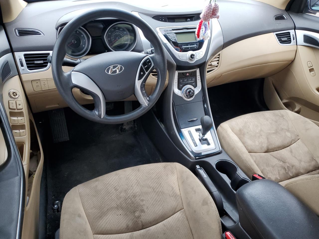 2012 HYUNDAI ELANTRA