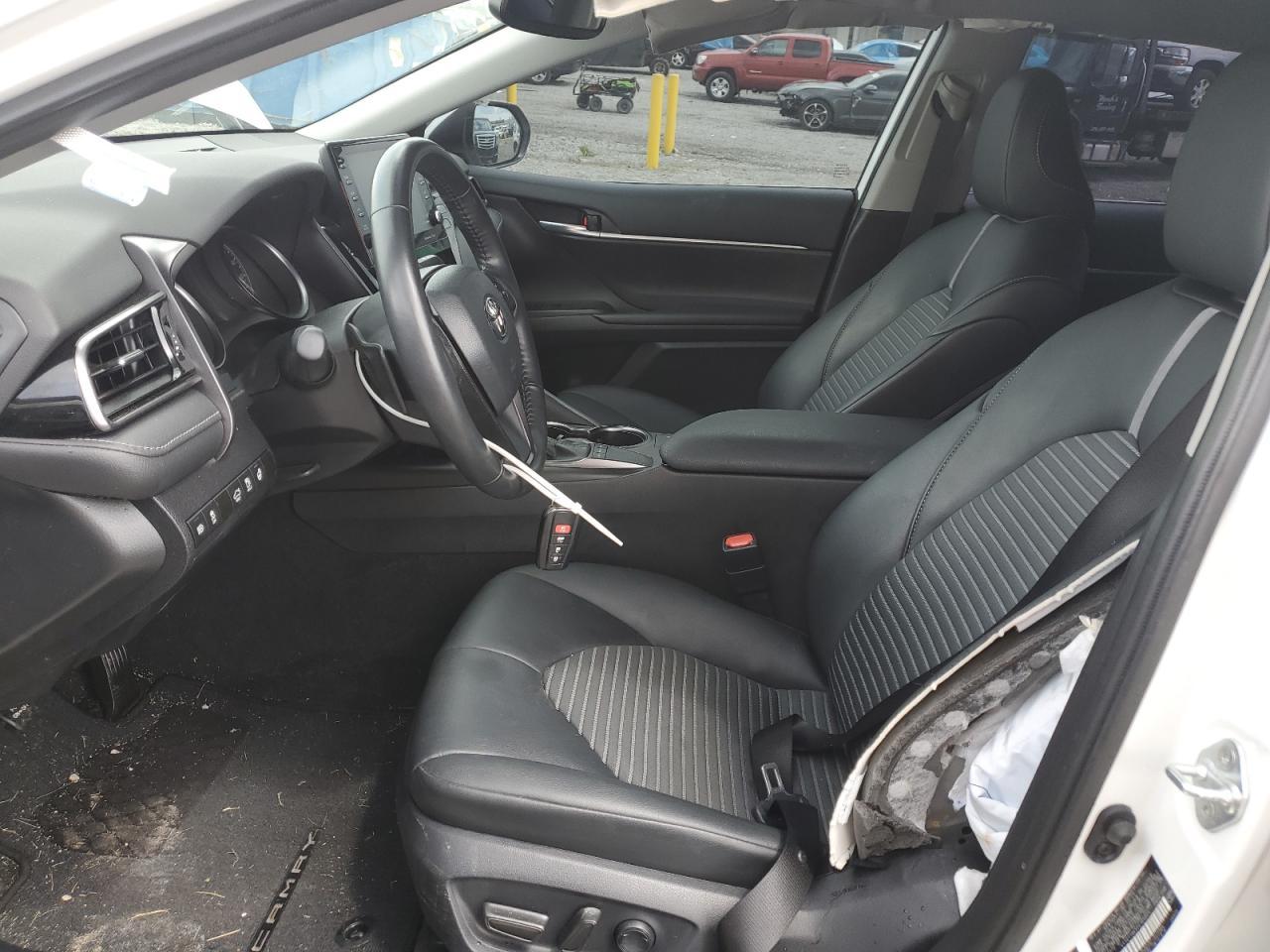 2023 TOYOTA CAMRY