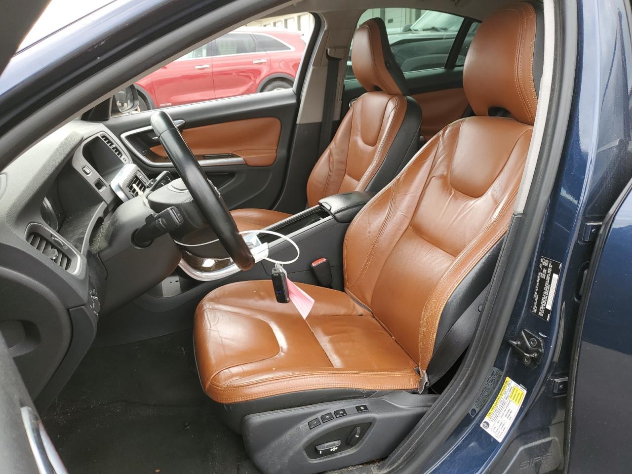 2013 VOLVO S60
