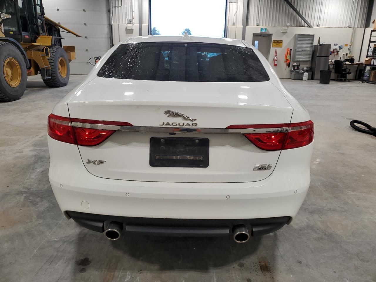 2016 JAGUAR XF