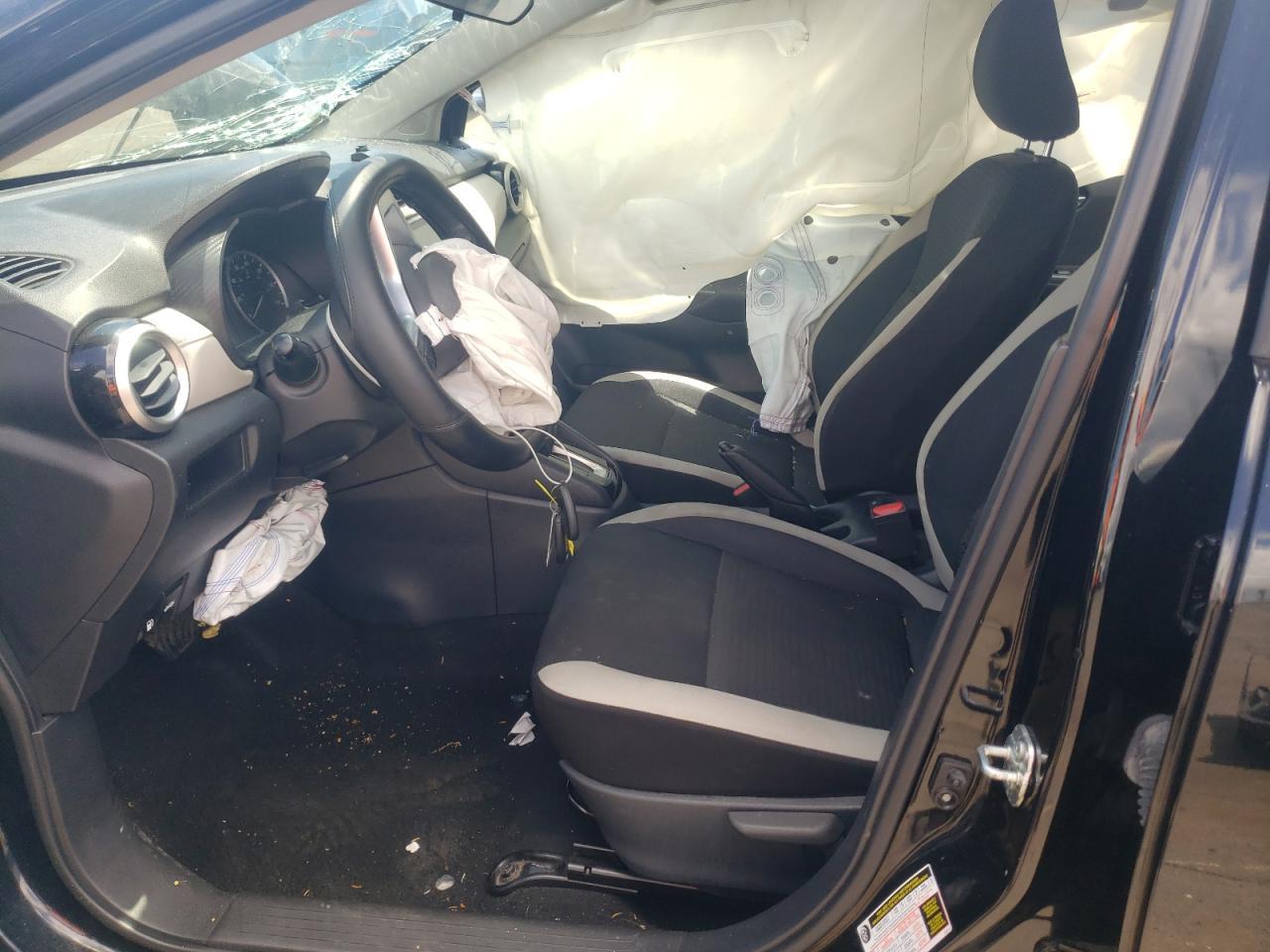2021 NISSAN VERSA