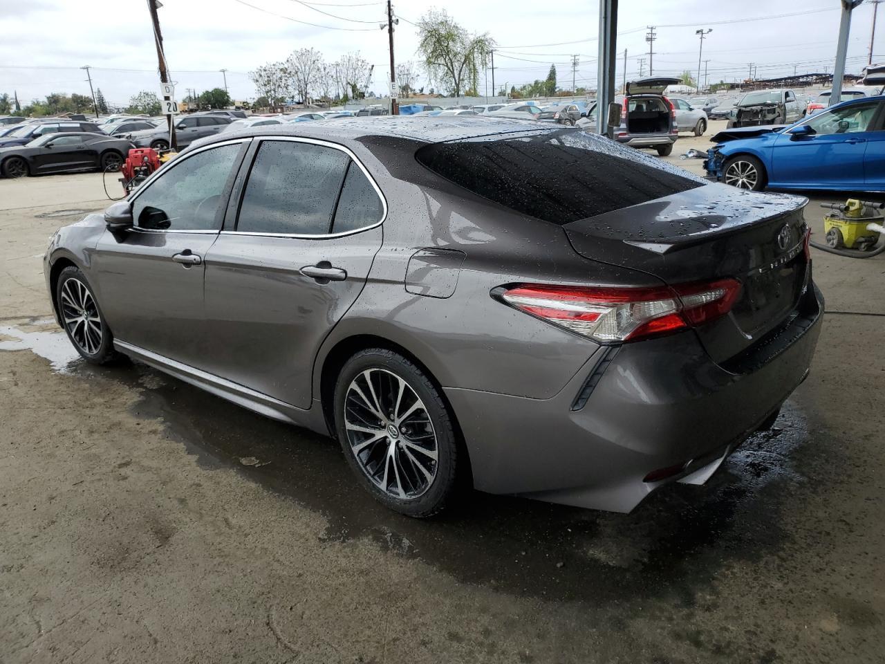 2018 TOYOTA CAMRY