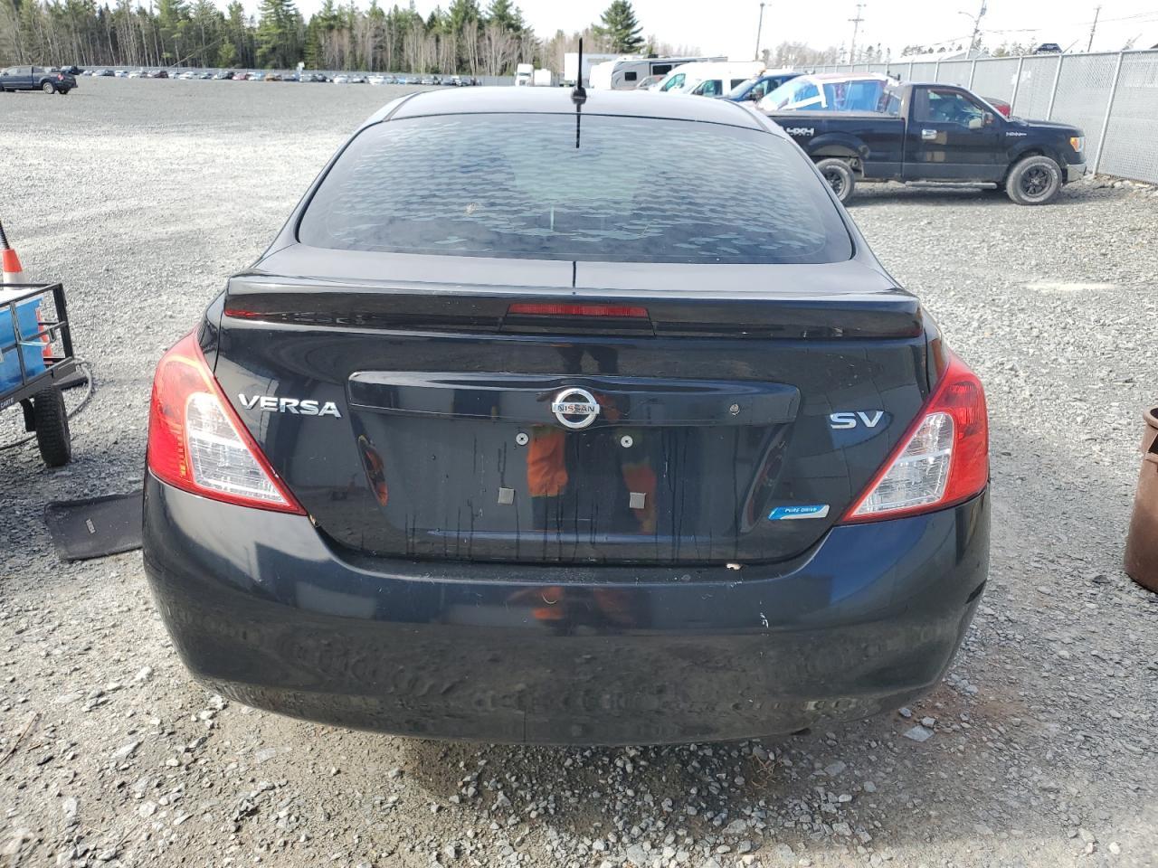 2013 NISSAN VERSA