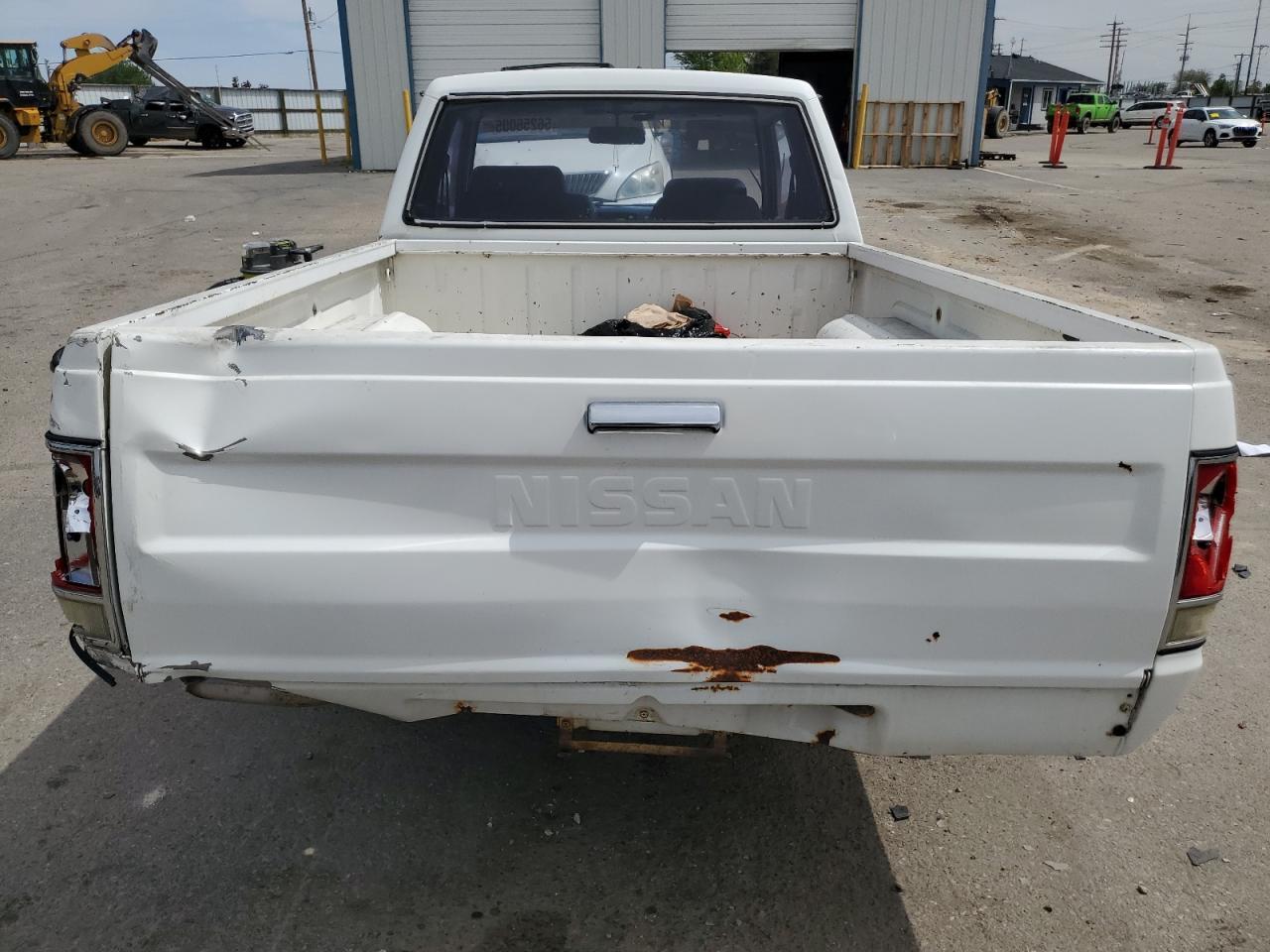 1985 NISSAN 720
