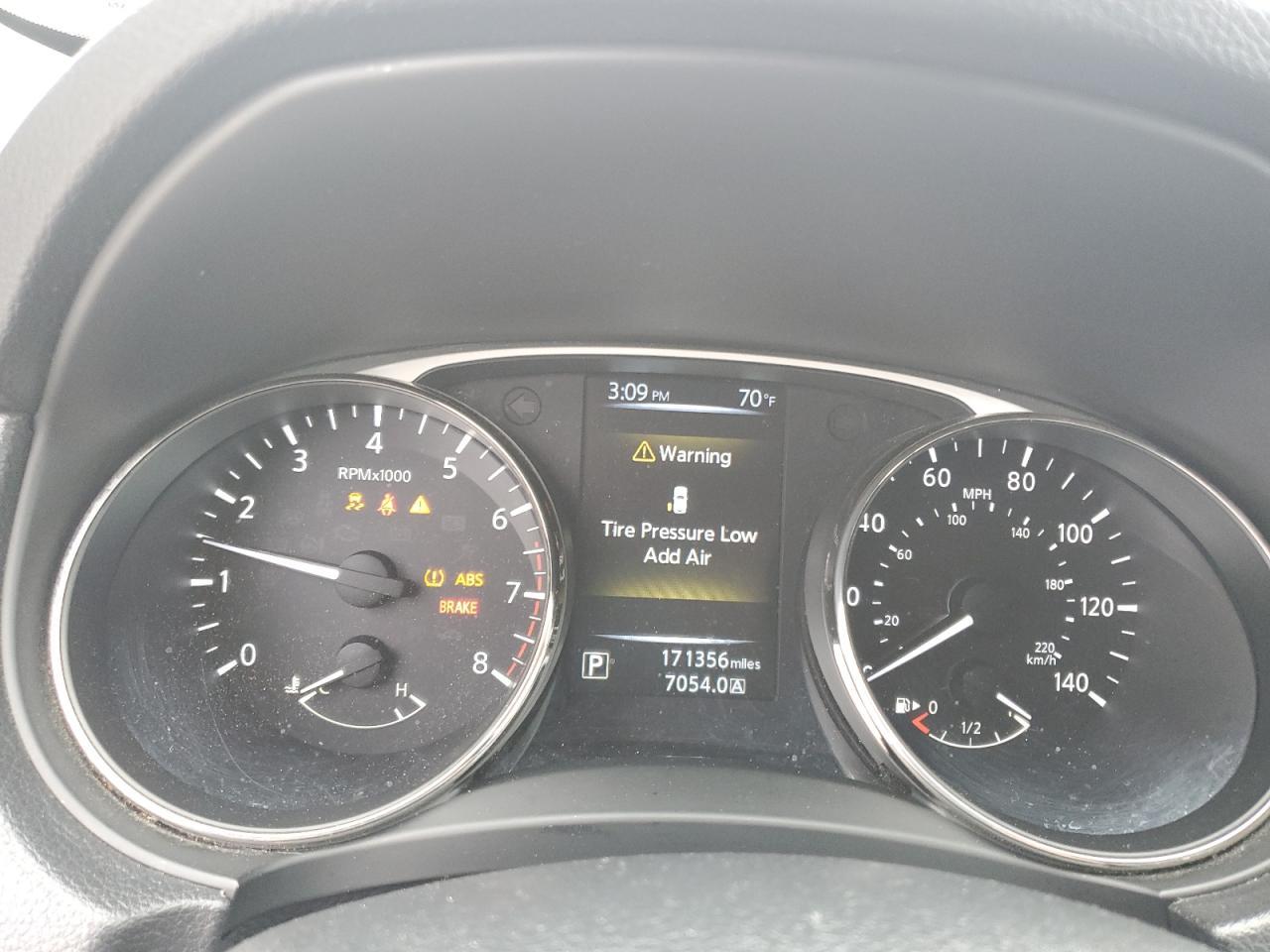 2016 NISSAN ROGUE