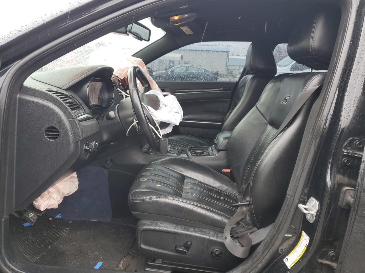 2019 CHRYSLER 300