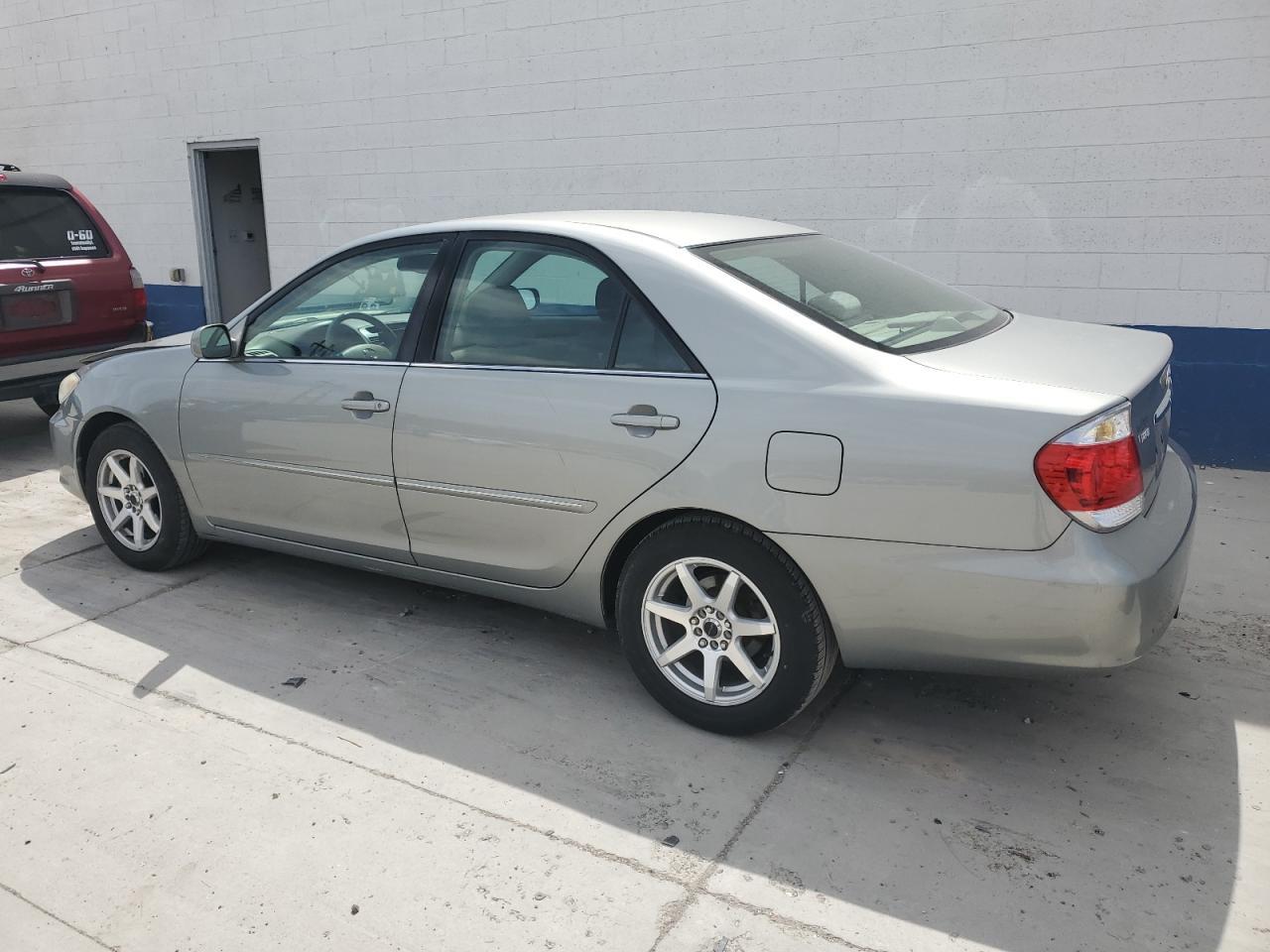 2005 TOYOTA CAMRY