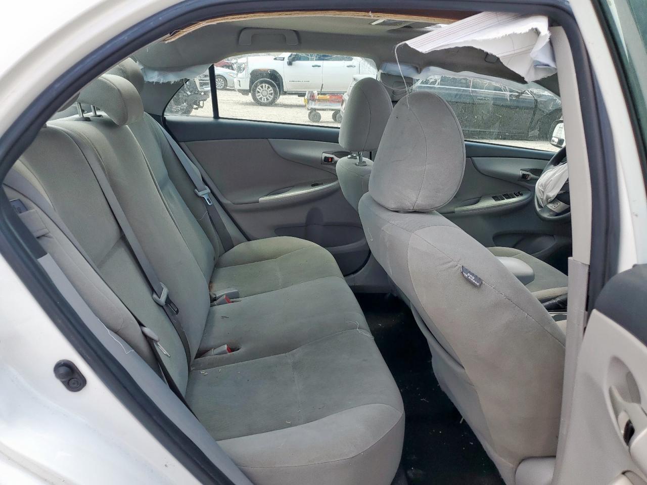 2011 TOYOTA COROLLA