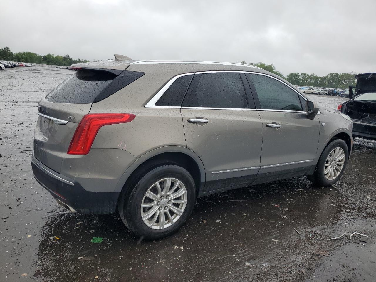 2017 CADILLAC XT5