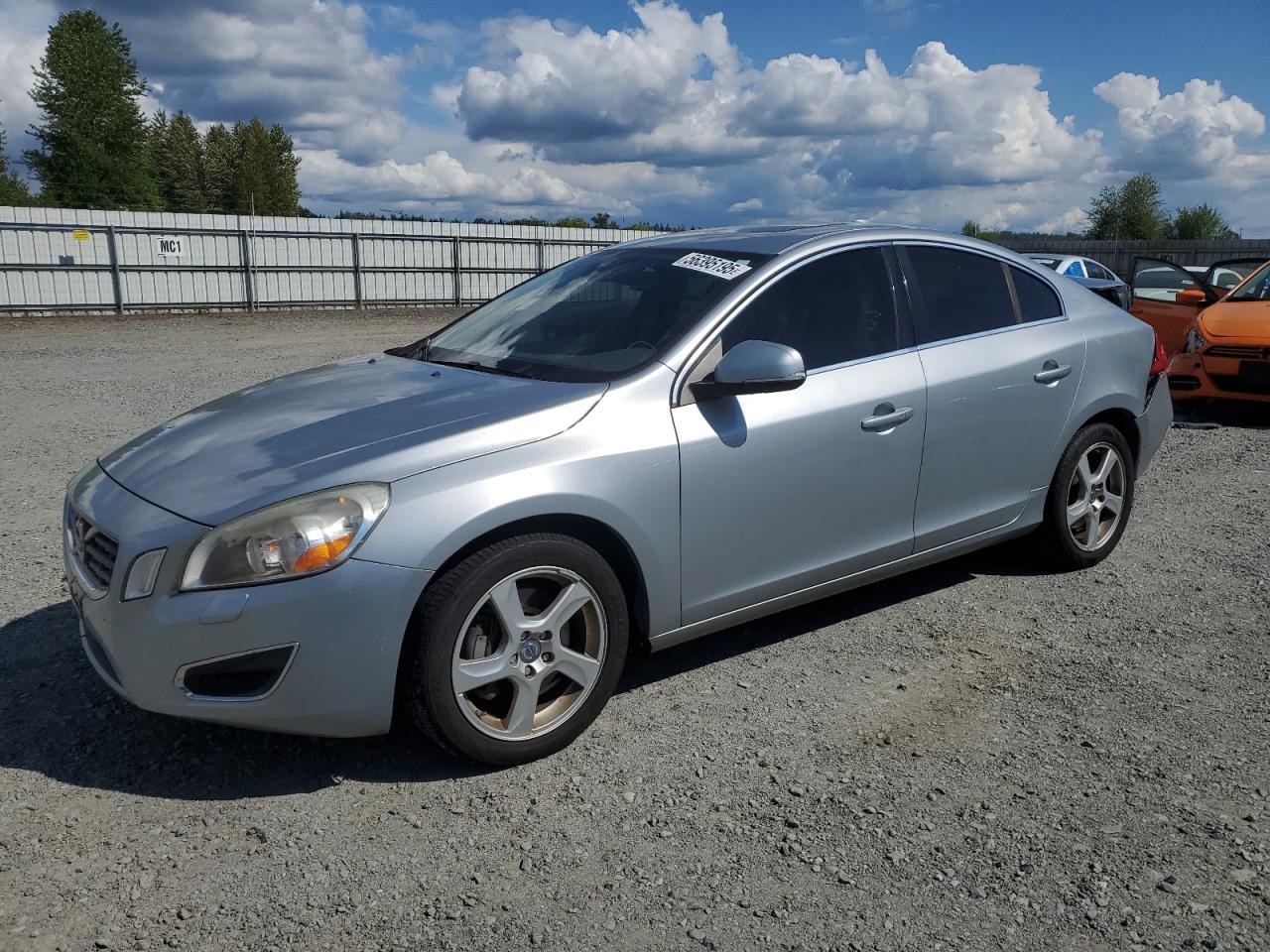 2013 VOLVO S60