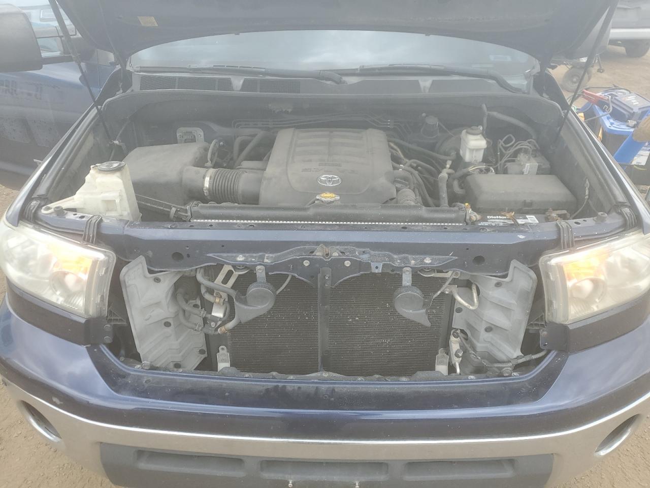 2011 TOYOTA TUNDRA