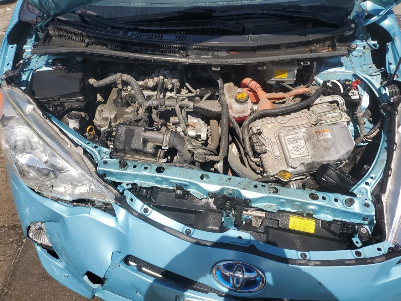 2013 TOYOTA Prius c