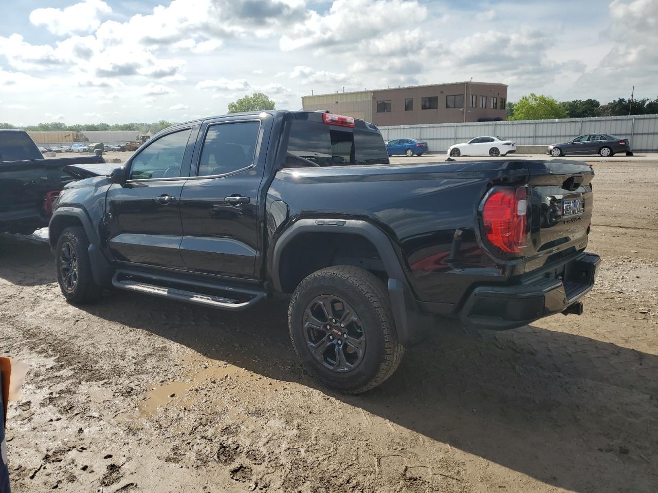 2024 GMC CANYON