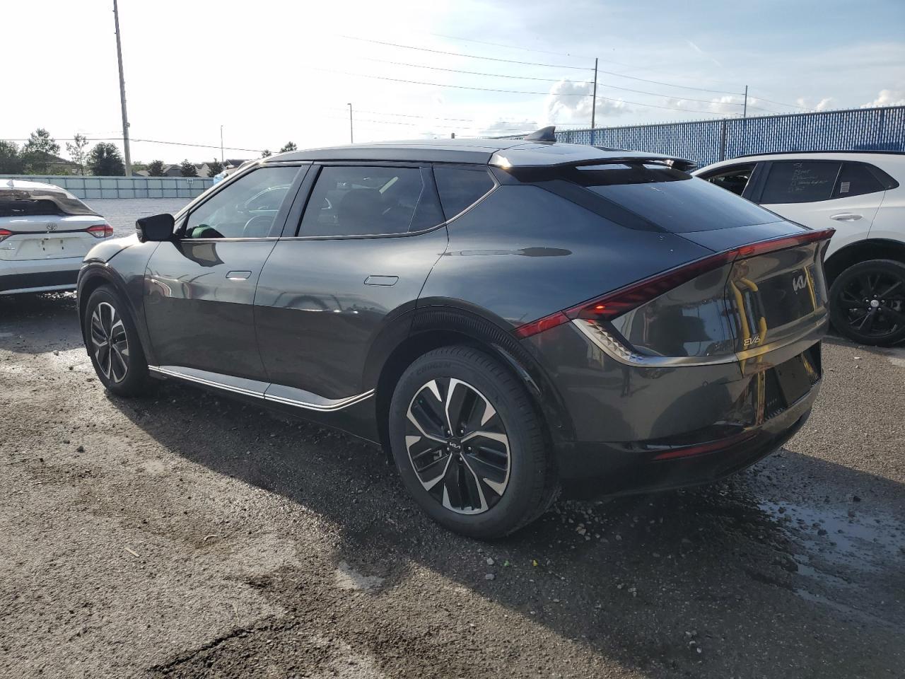 2024 KIA EV6
