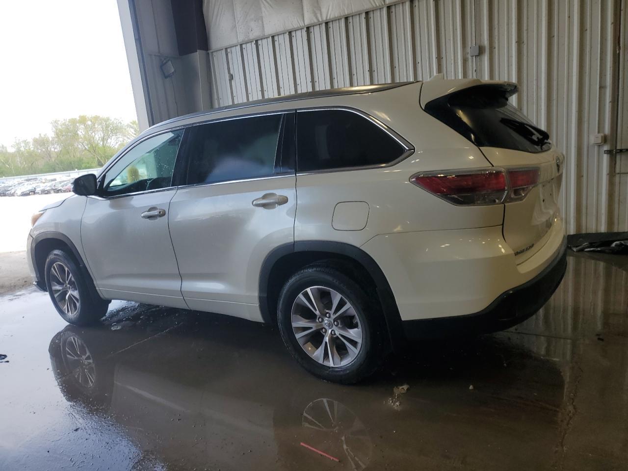 2015 TOYOTA HIGHLANDER