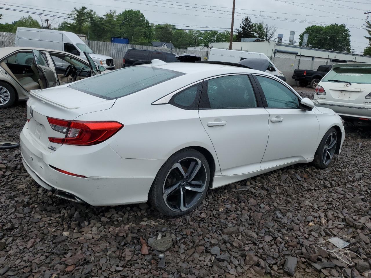 2018 HONDA ACCORD