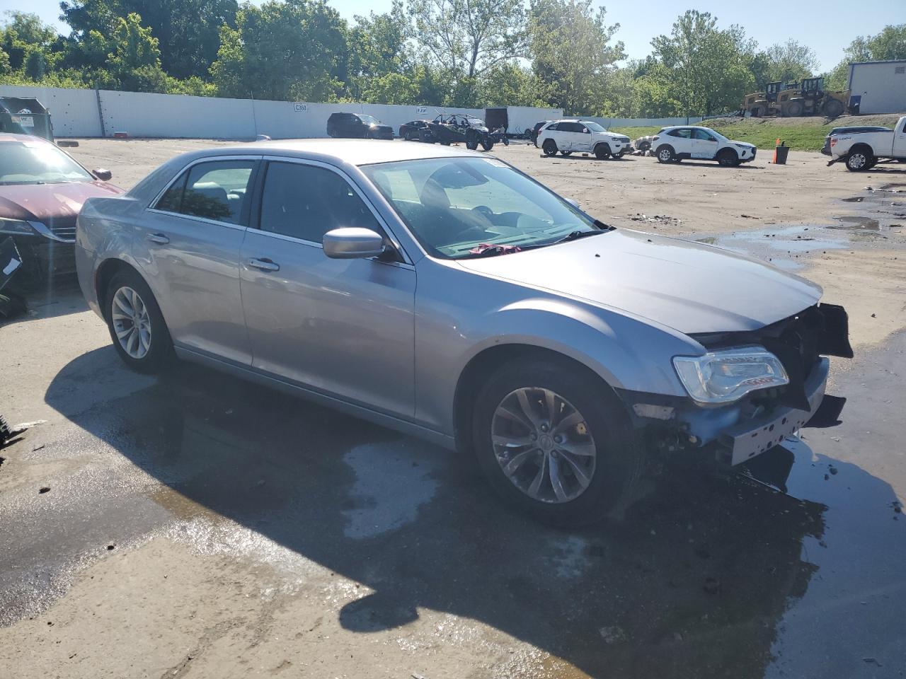 2015 CHRYSLER 300