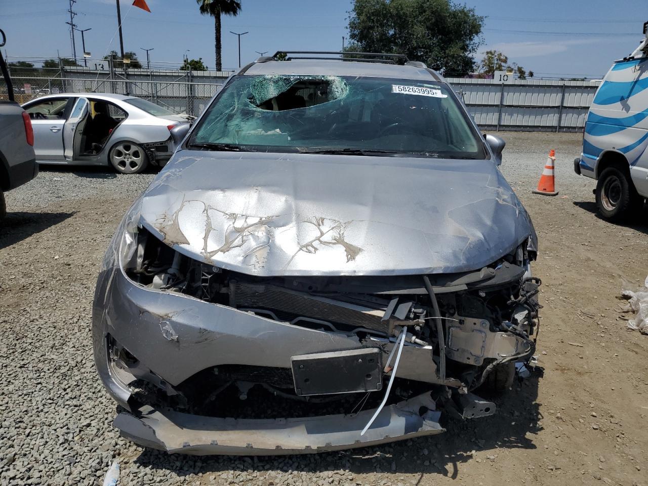2019 CHRYSLER Pacifica