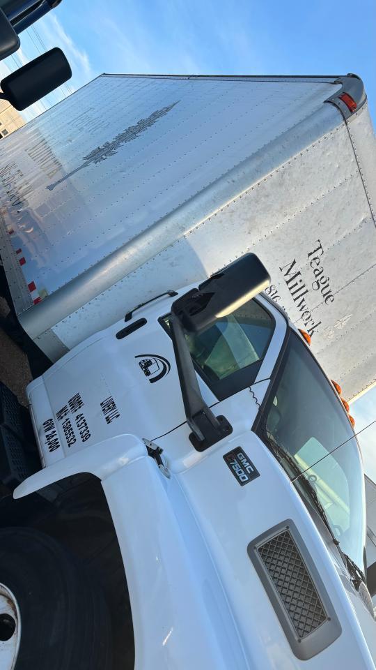 2007 GMC C/k/r7500