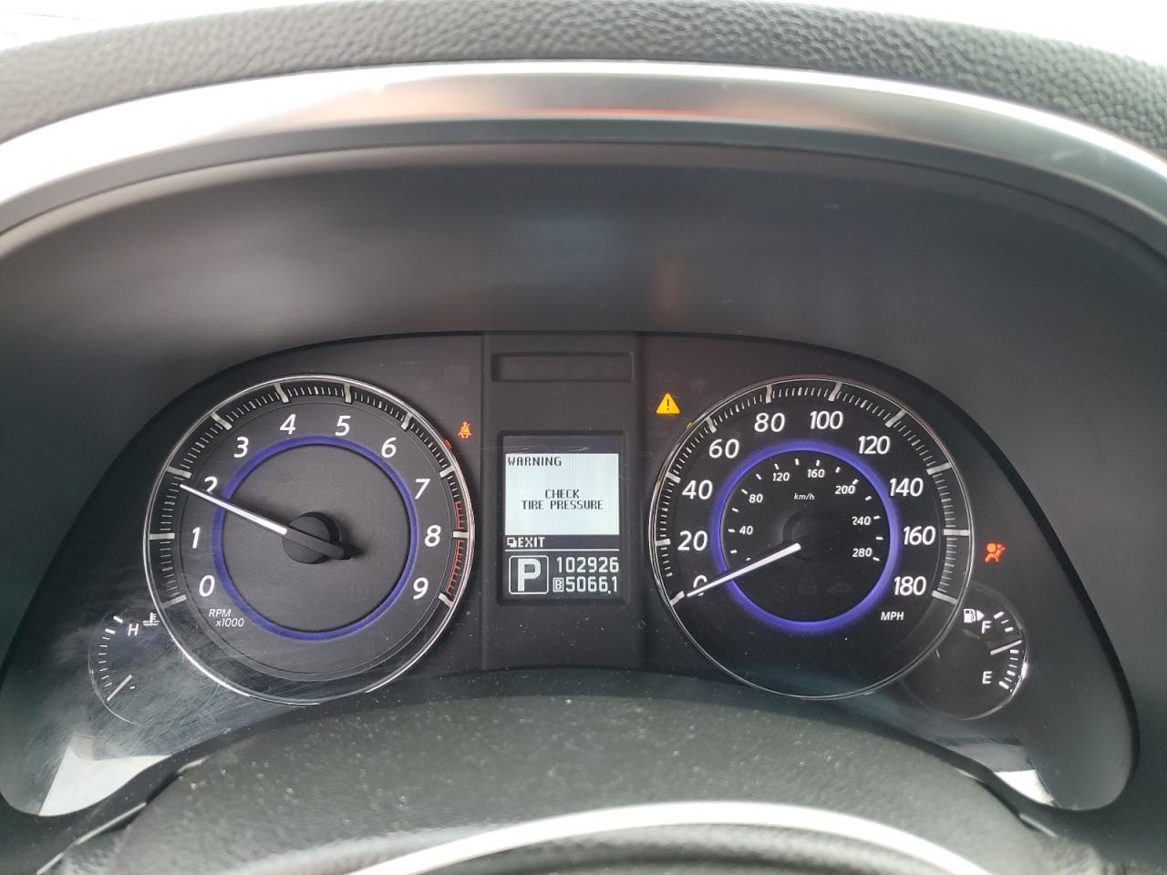 2012 INFINITI FX35