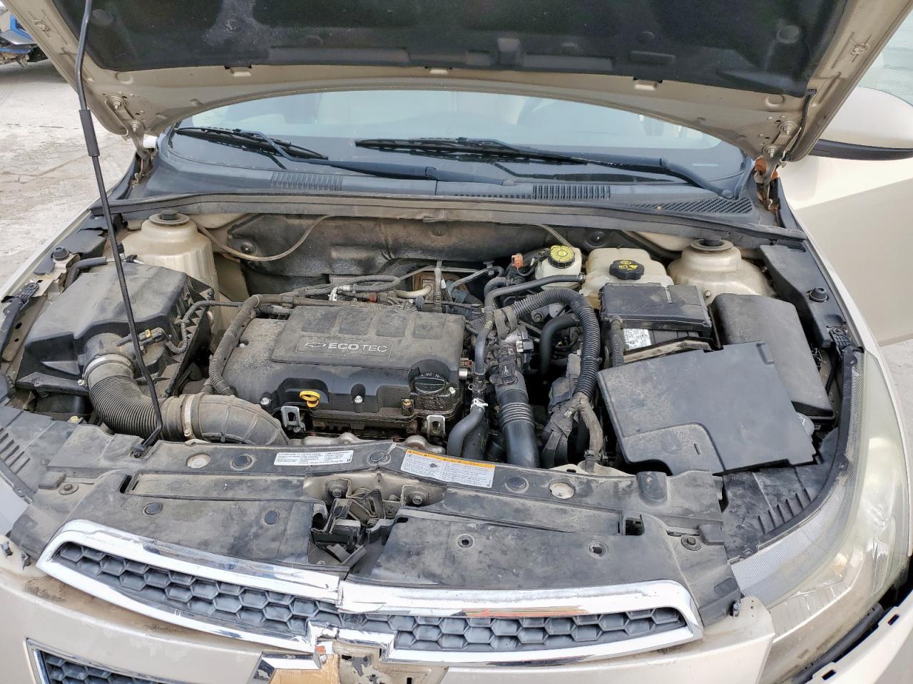 2011 CHEVROLET CRUZE