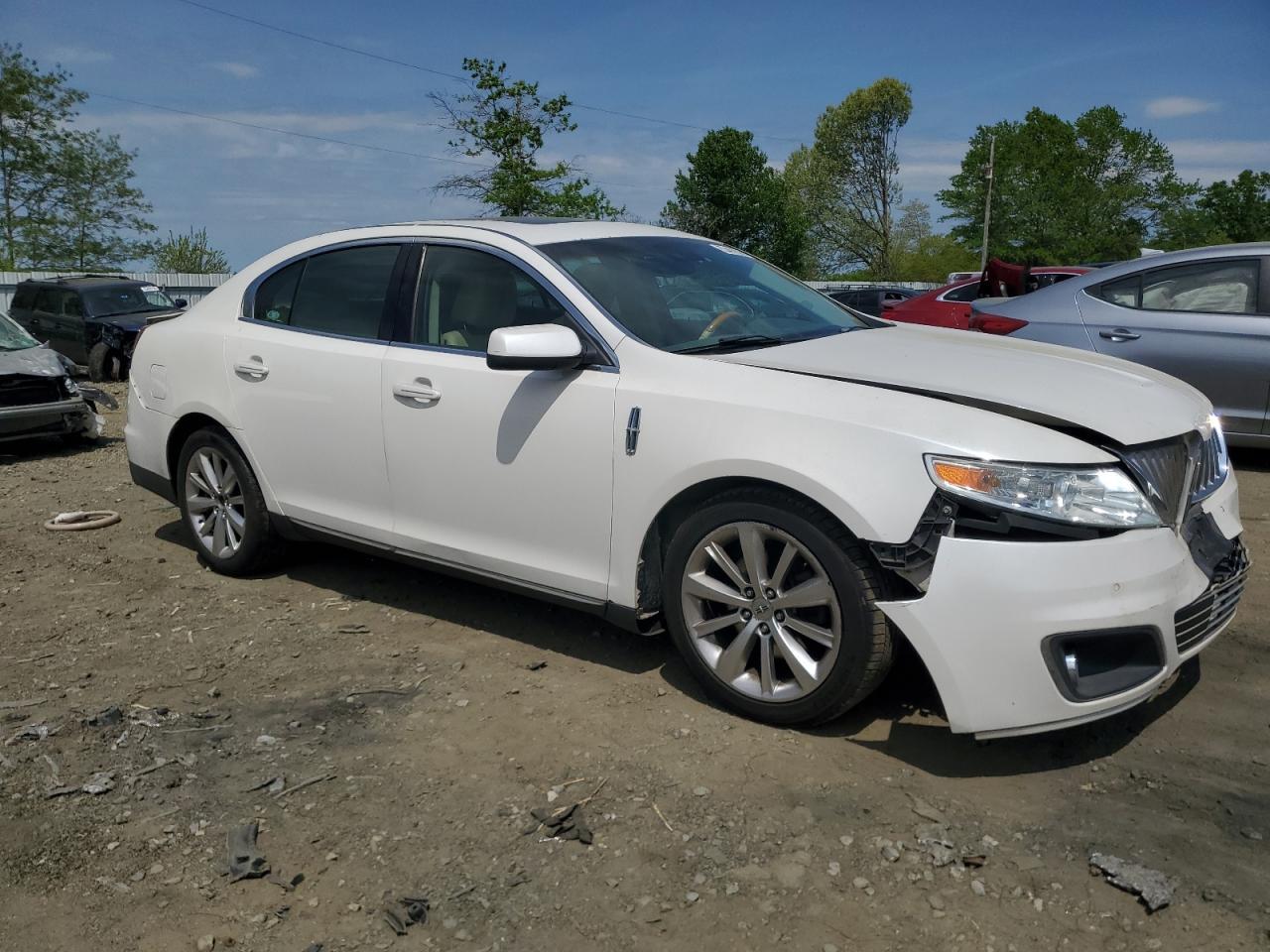 2010 LINCOLN MKS